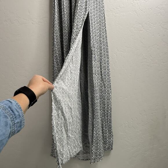 Lulus Casablanca Queen Black/White Dress Print Halter Maxi S Deep Plunge Slit - Picture 13 of 16